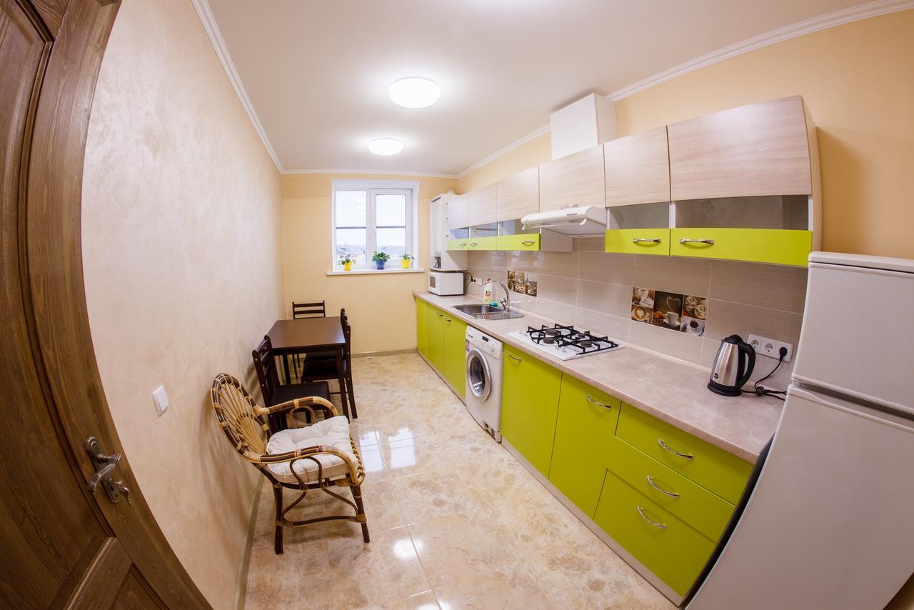 Panorama Apart-Hotel Kamianets-Podilskyi Ngoại thất bức ảnh