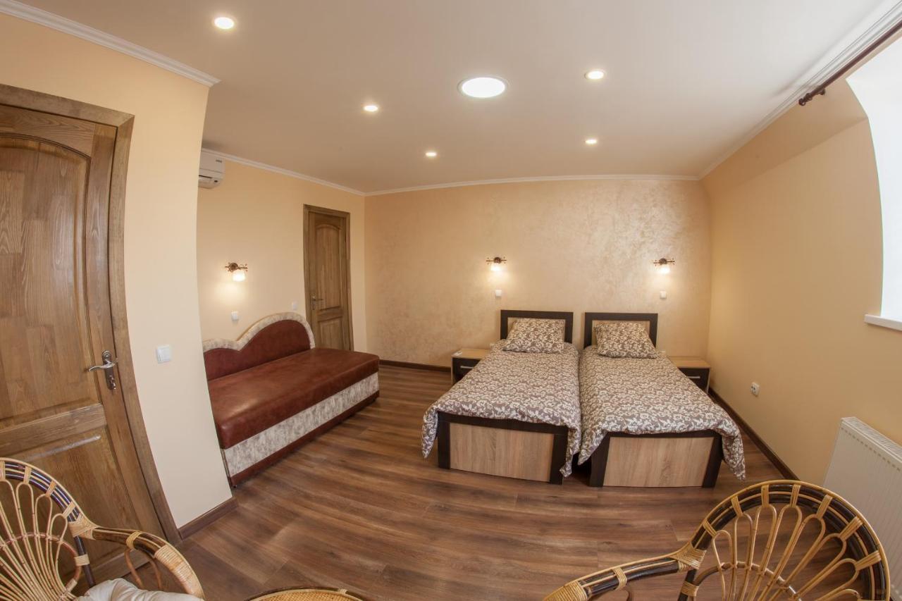 Panorama Apart-Hotel Kamianets-Podilskyi Ngoại thất bức ảnh